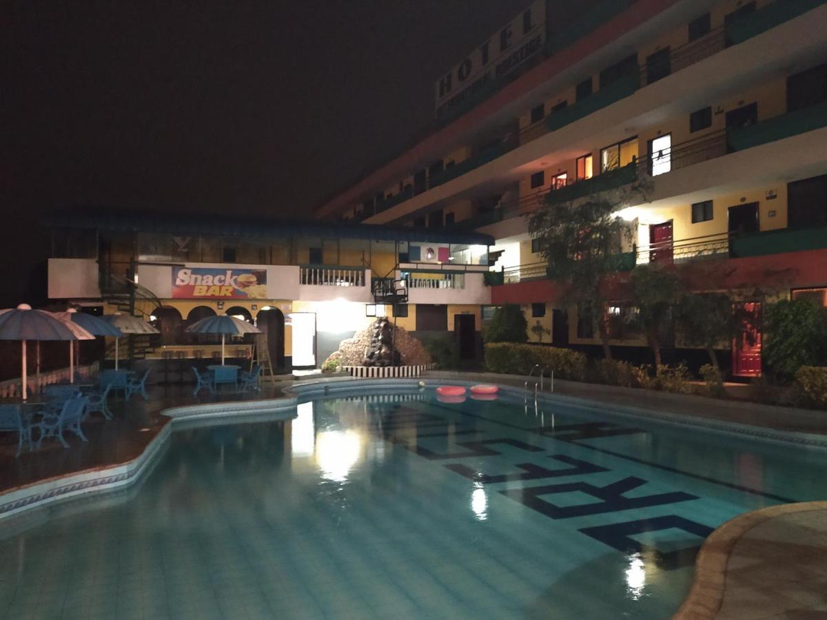 Hotel International Prestige Амбато Екстериор снимка