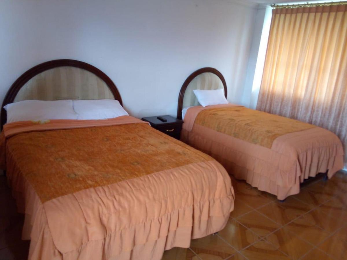 Hotel International Prestige Амбато Екстериор снимка
