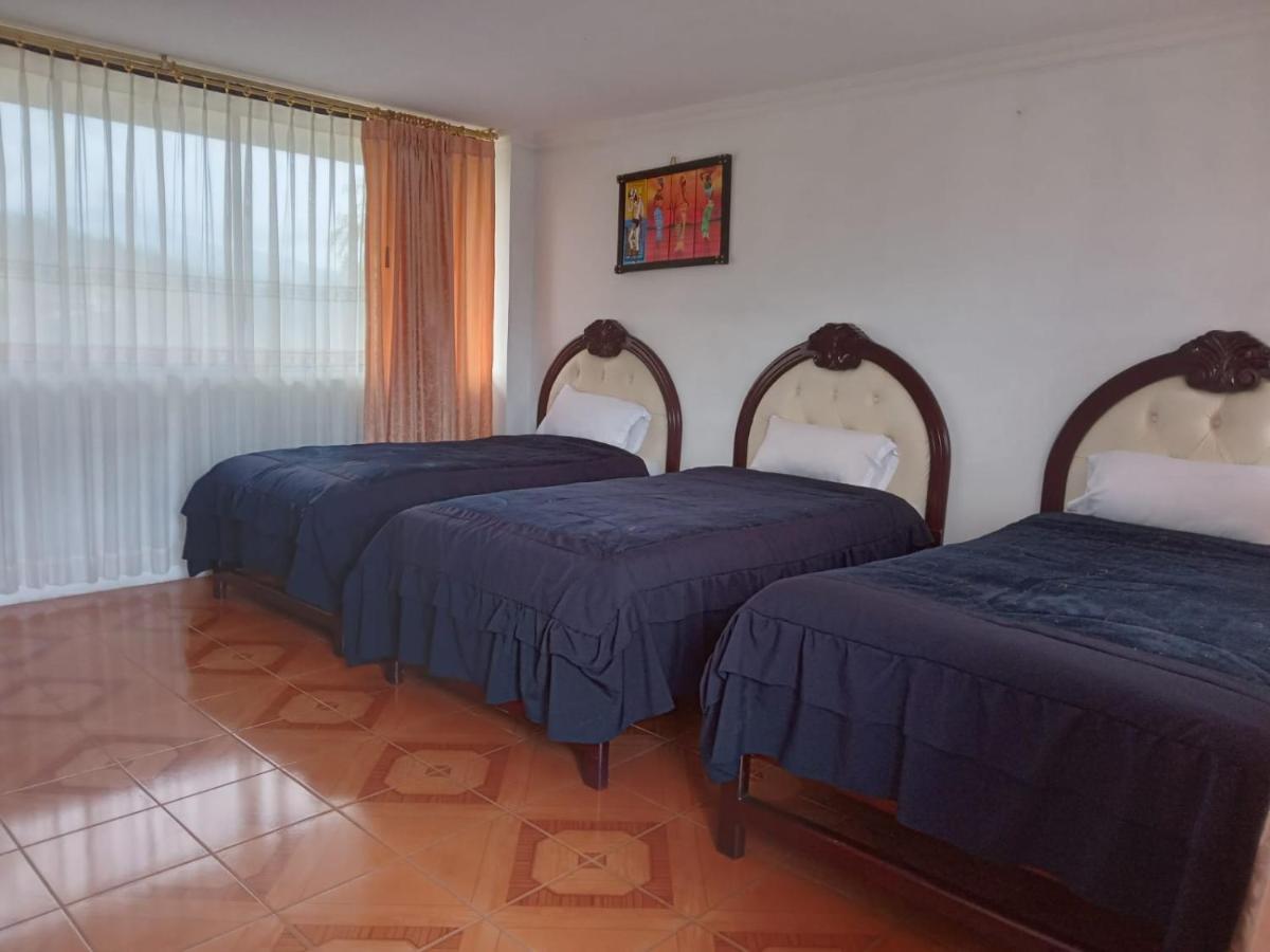 Hotel International Prestige Амбато Екстериор снимка
