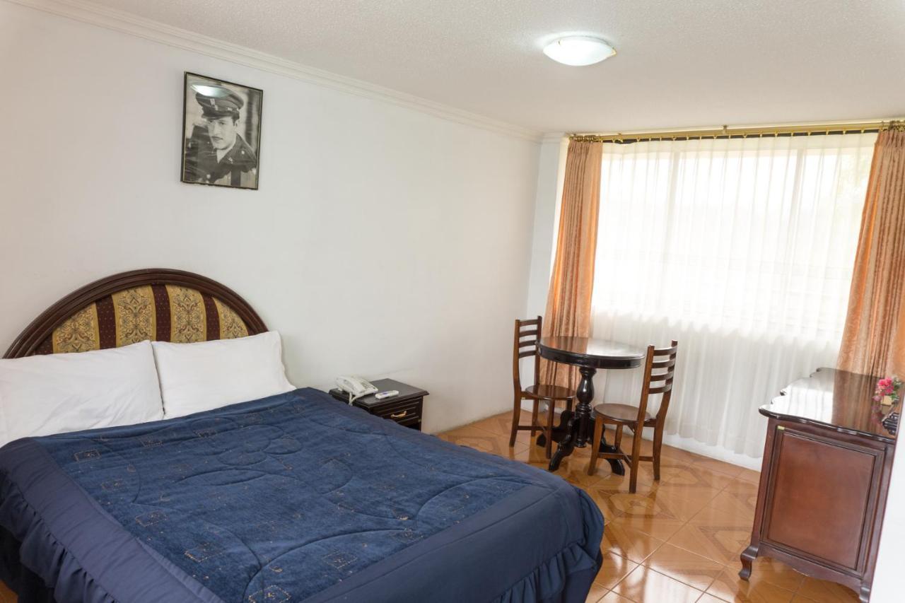 Hotel International Prestige Амбато Екстериор снимка